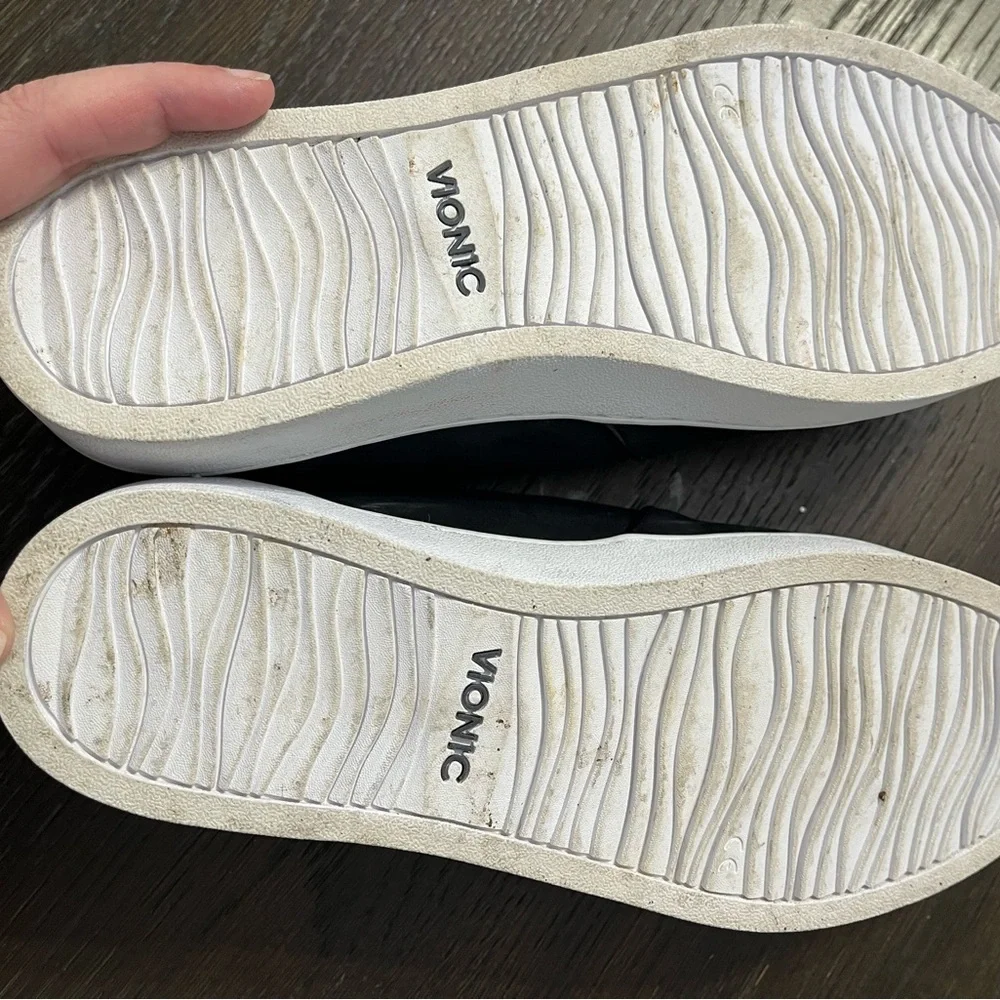 Vionic Black Slip-On Shoes - Picture 2 of 3